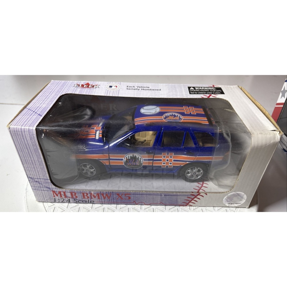 NEW YORK METS BMW X5 MLB FLEER DIECAST CAR 1/24 SCALE Opened Box (23G)